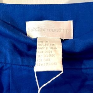 Soft surroundings skirt.